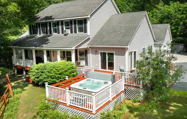 $795,900 | 224 Walker Road, Grantham, NH 03753
