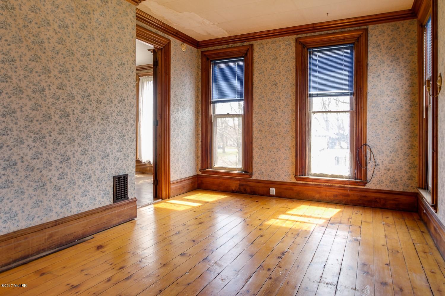 402 Walnut Street Three Rivers, MI 49093 - Photo 13 of 15 402 Walnut St-110