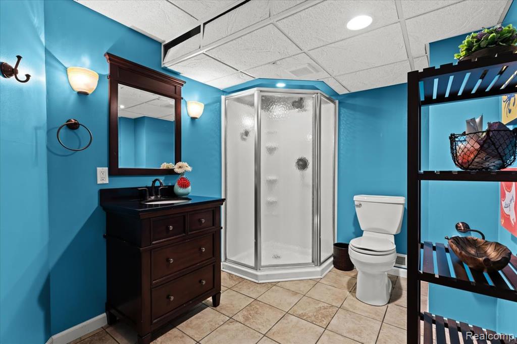 45030 Glengarry Road Canton, MI 48188 - Photo 19 of 28 Gallery Image 19