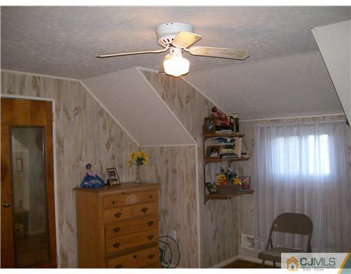 348 Ralph Street Somerset, NJ 08873 - Photo 8 of 9 Gallery Image 8