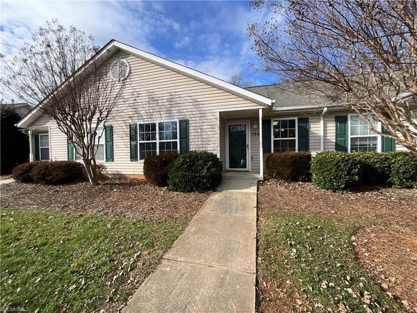 $1,675 | 154 Wesley Harris Circle, Greensboro, NC 27455