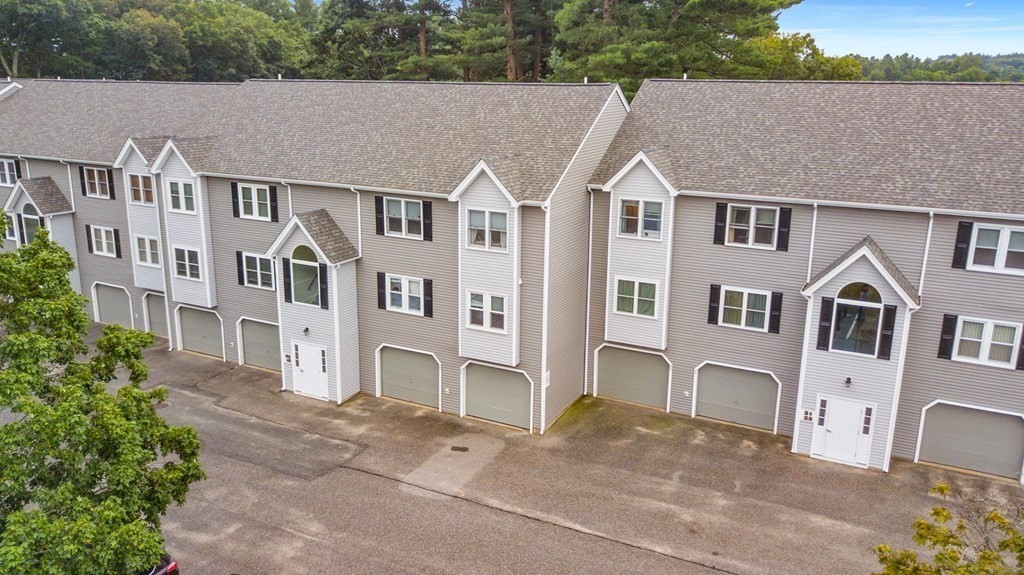 84 Tennis Plaza Road, Unit 26, Dracut, MA 01826 Compass