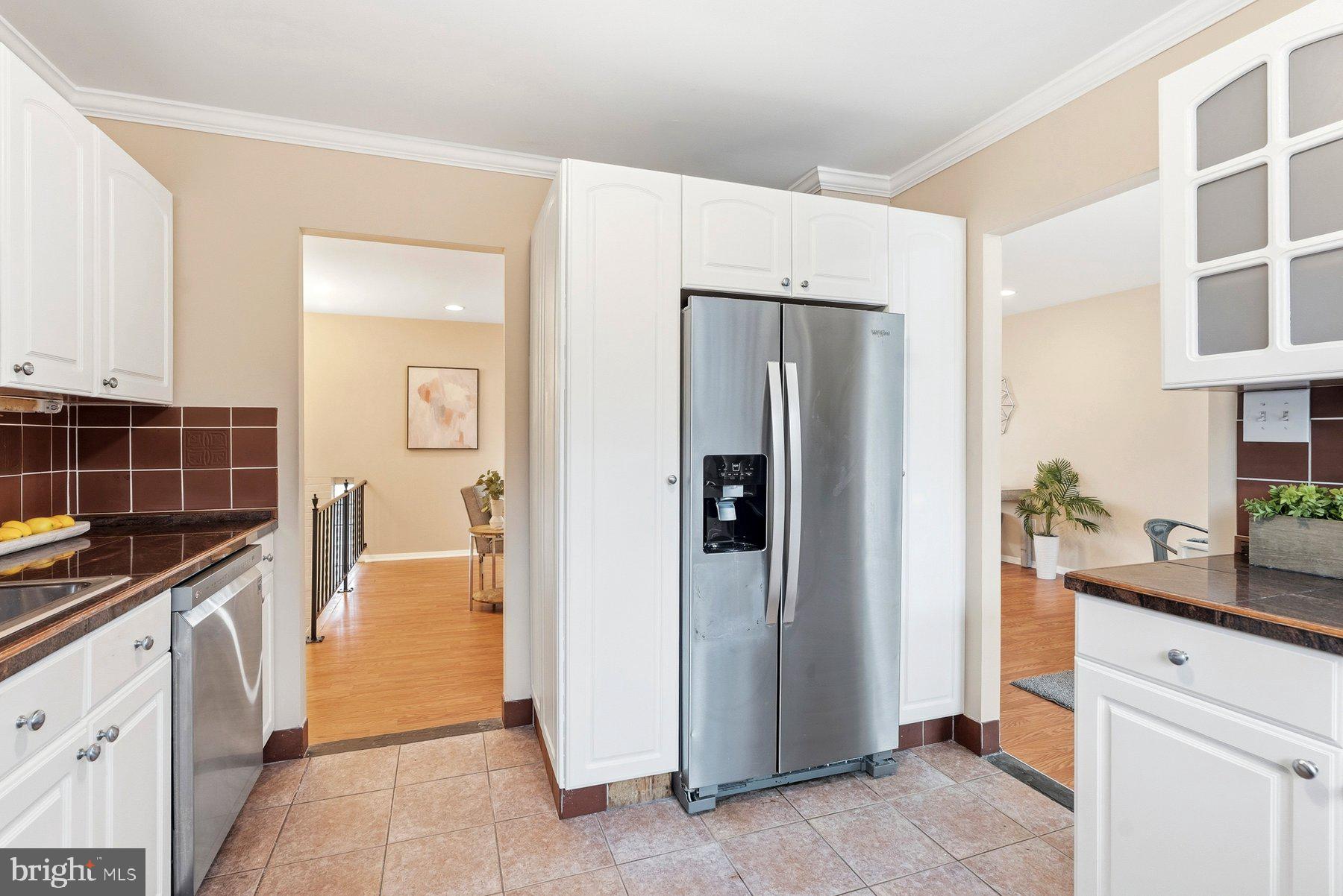 910 Crestwick Road Towson, MD 21286 - Photo 11 of 34