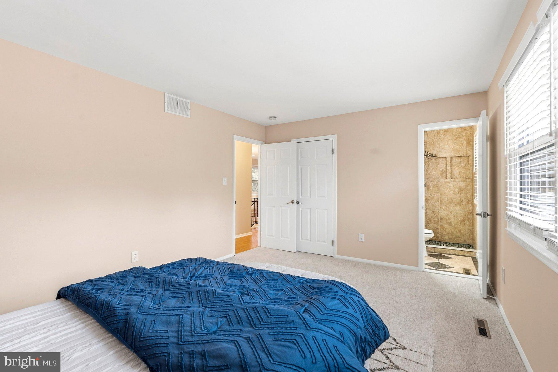 910 Crestwick Road Towson, MD 21286 - Photo 13 of 34