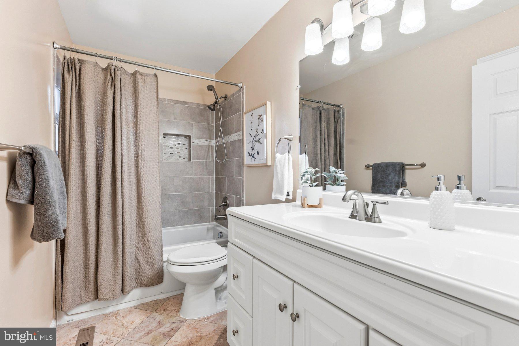 910 Crestwick Road Towson, MD 21286 - Photo 18 of 34