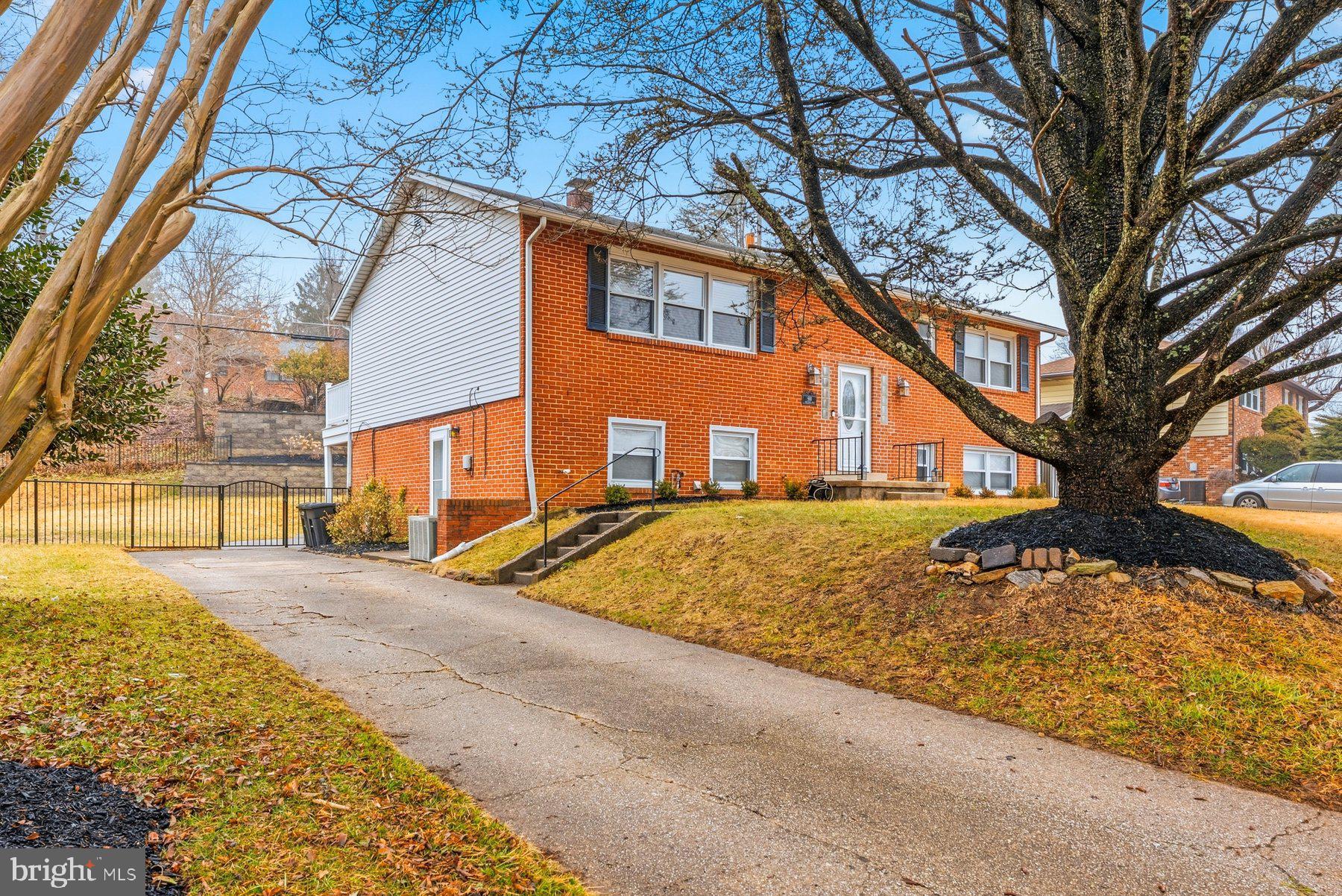 910 Crestwick Road Towson, MD 21286 - Photo 2 of 34