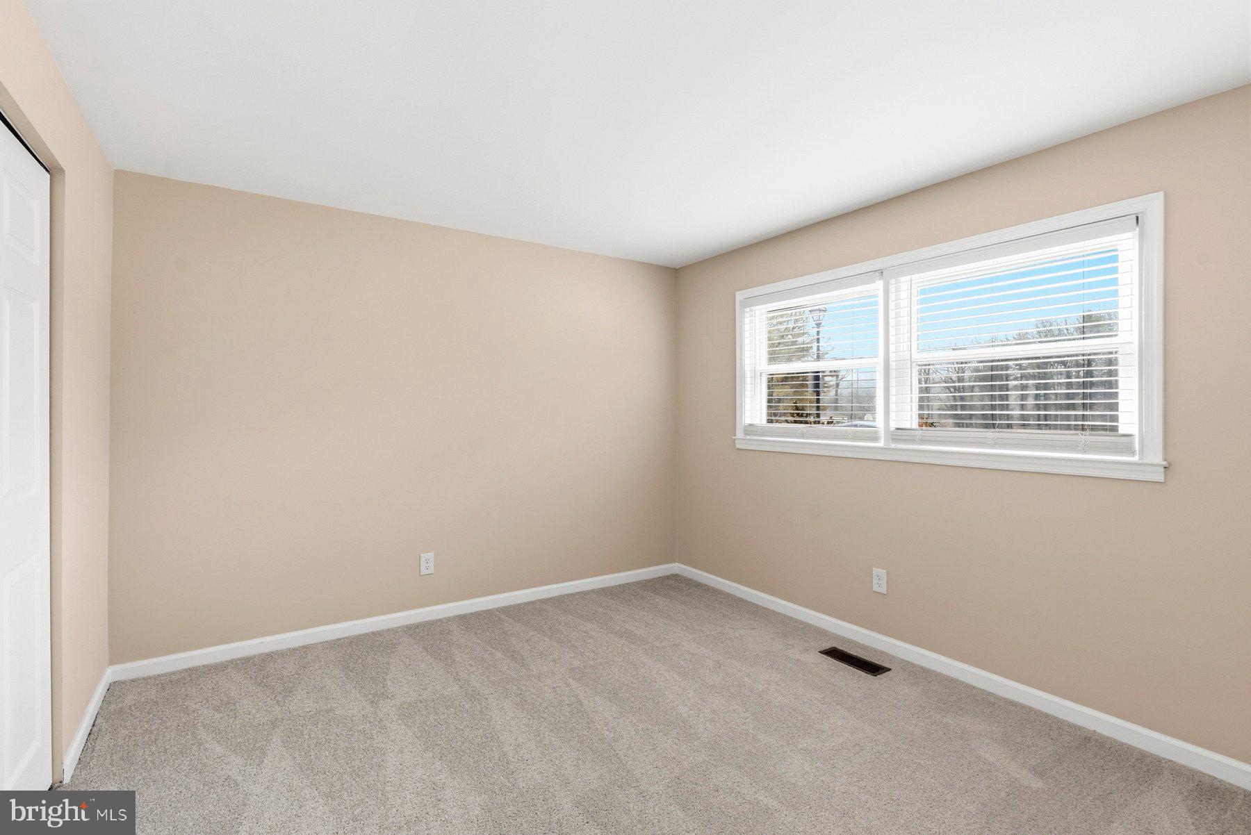 910 Crestwick Road Towson, MD 21286 - Photo 24 of 34