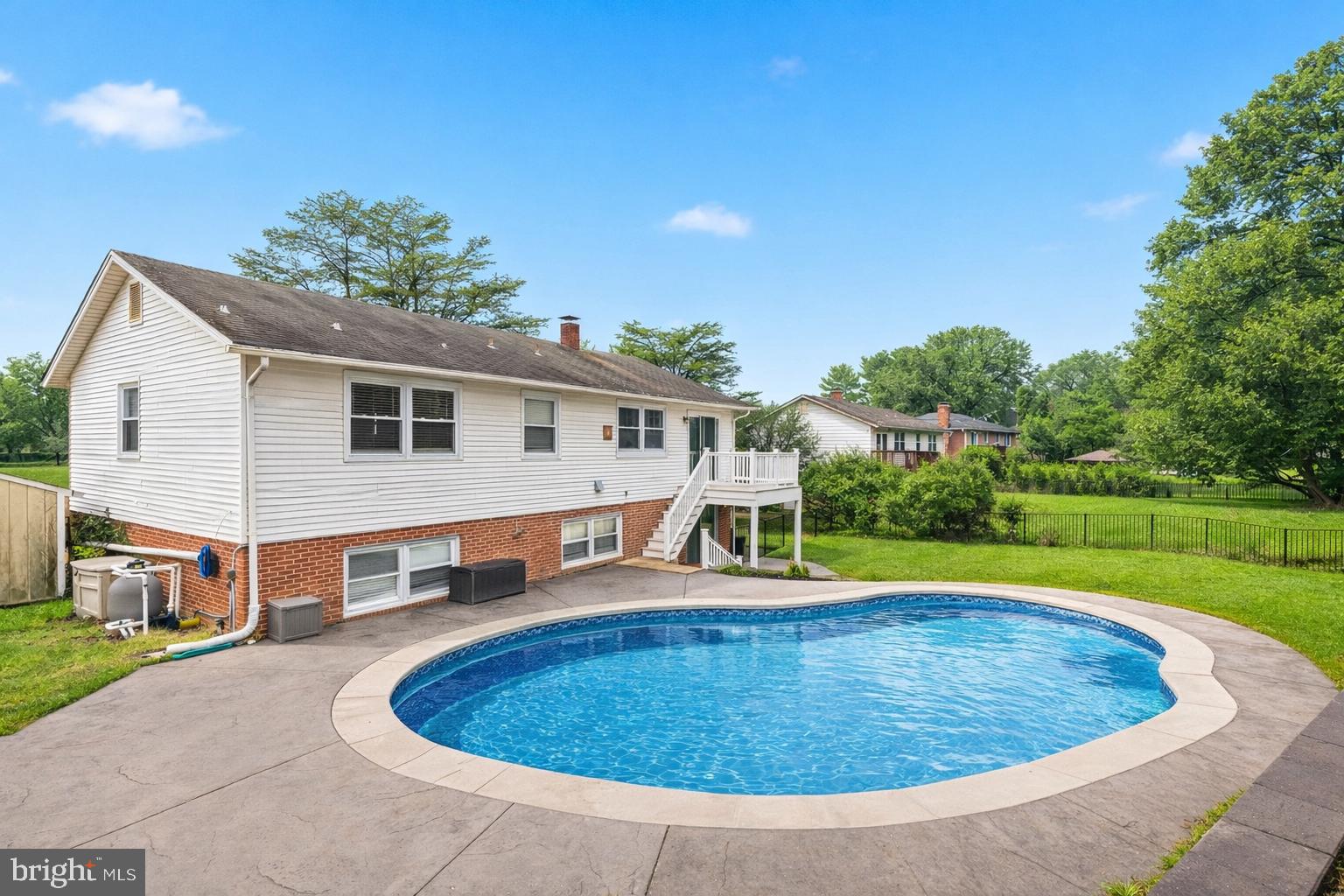 910 Crestwick Road Towson, MD 21286 - Photo 28 of 34