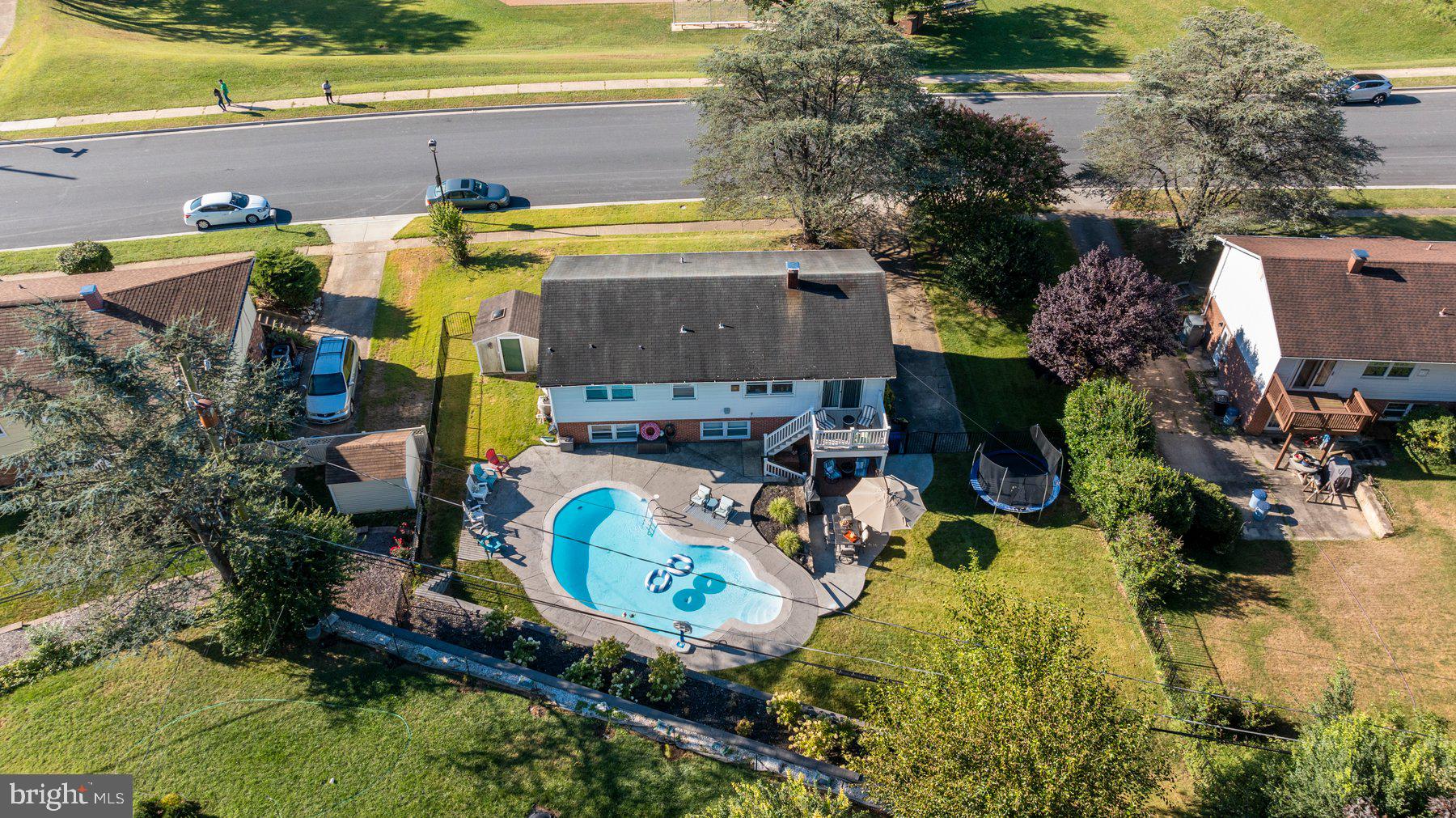 910 Crestwick Road Towson, MD 21286 - Photo 33 of 34