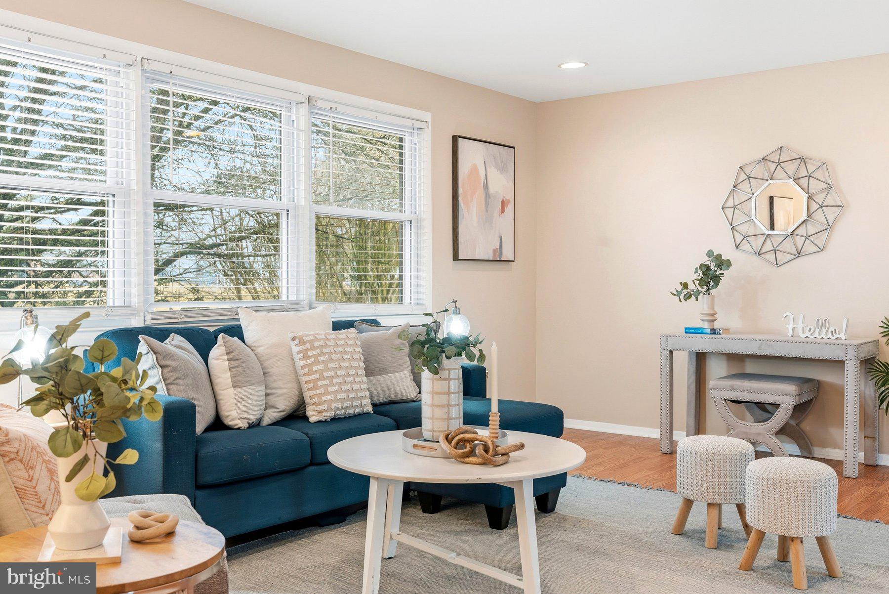 910 Crestwick Road Towson, MD 21286 - Photo 4 of 34