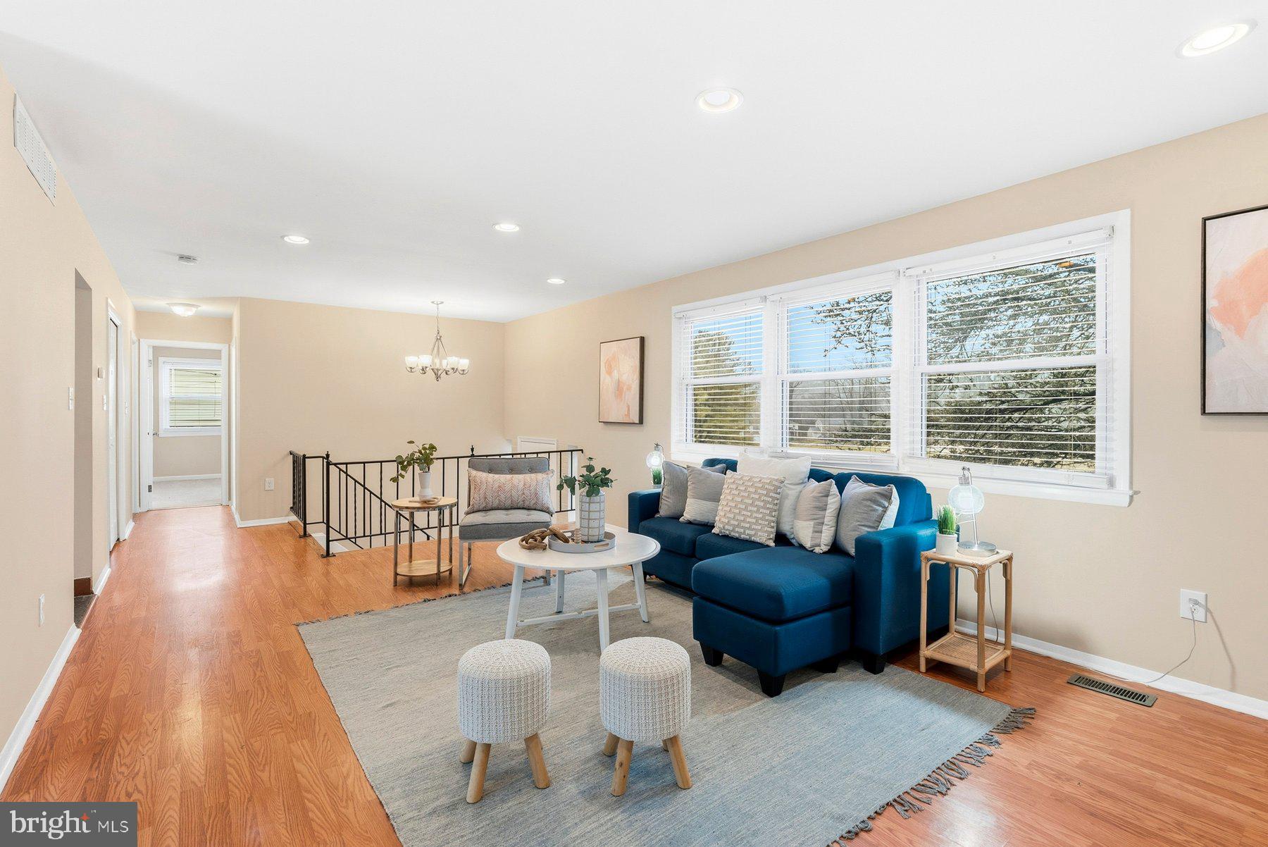 910 Crestwick Road Towson, MD 21286 - Photo 5 of 34