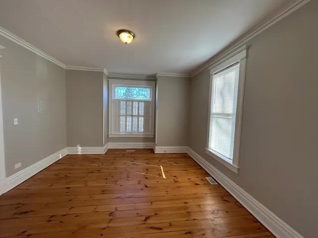 $149,900 | 10509 North Main Street, Richmond, IL 60071