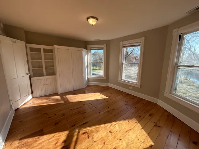 $149,900 | 10509 North Main Street, Richmond, IL 60071