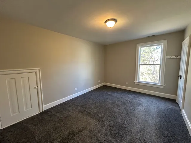 $149,900 | 10509 North Main Street, Richmond, IL 60071