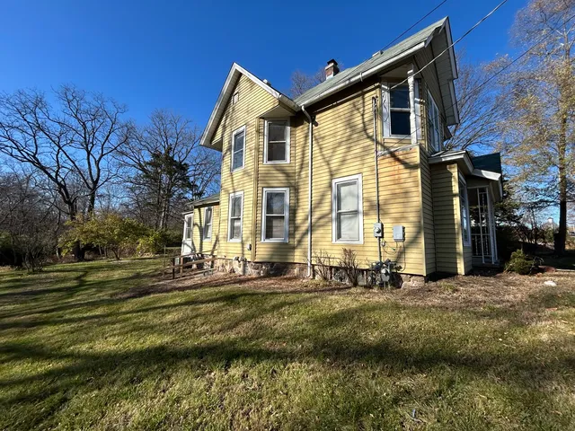 $149,900 | 10509 North Main Street, Richmond, IL 60071