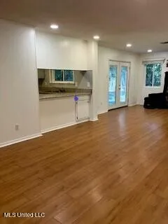 $2,250 | 1109 Le Badine Court, Ocean Springs, MS 39564