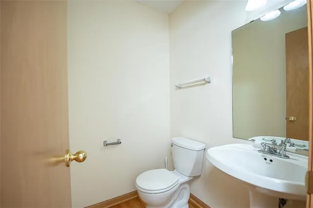 $380,000 | 1303 Pin Oak Circle, Ottawa, KS 66067