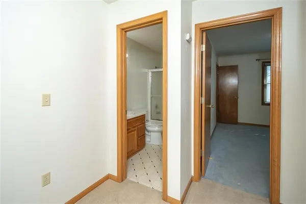 $370,000 | 1303 Pin Oak Circle, Ottawa, KS 66067