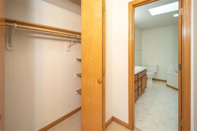 $380,000 | 1303 Pin Oak Circle, Ottawa, KS 66067