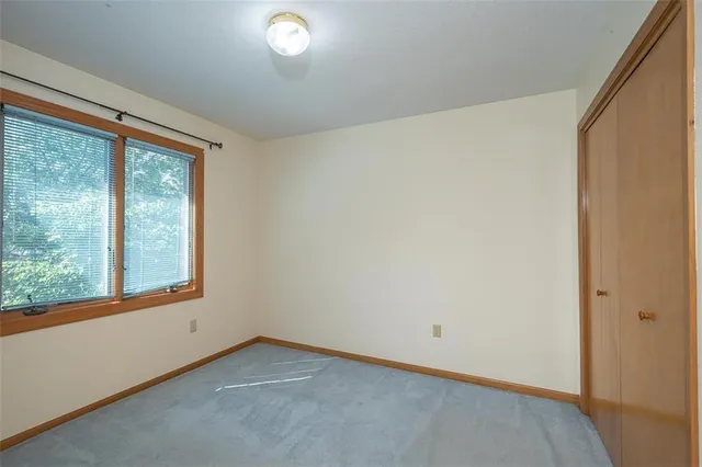 $380,000 | 1303 Pin Oak Circle, Ottawa, KS 66067