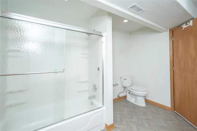 $380,000 | 1303 Pin Oak Circle, Ottawa, KS 66067