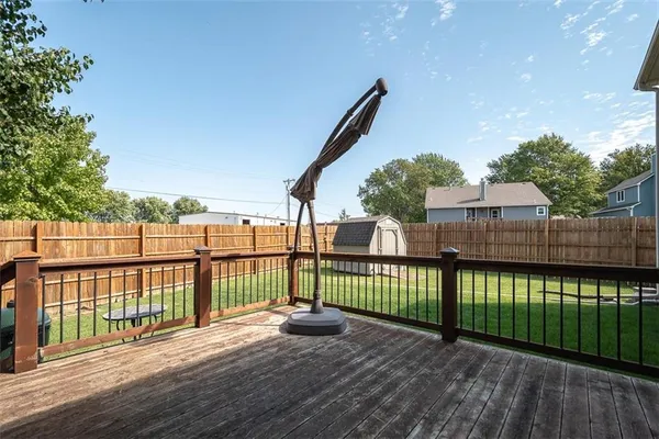 $370,000 | 1303 Pin Oak Circle, Ottawa, KS 66067