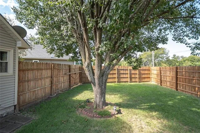 $380,000 | 1303 Pin Oak Circle, Ottawa, KS 66067