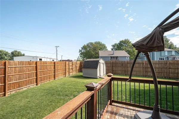 $370,000 | 1303 Pin Oak Circle, Ottawa, KS 66067