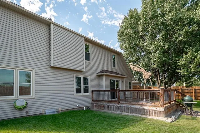 $380,000 | 1303 Pin Oak Circle, Ottawa, KS 66067