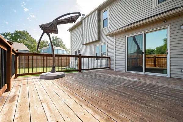 $370,000 | 1303 Pin Oak Circle, Ottawa, KS 66067