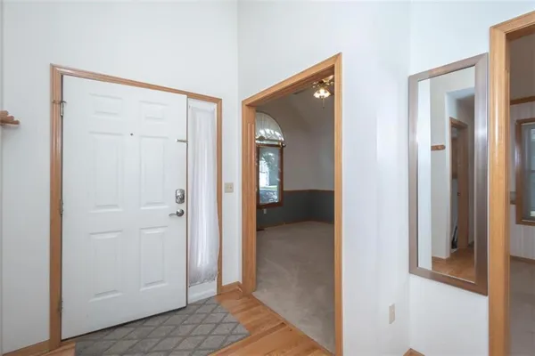 $370,000 | 1303 Pin Oak Circle, Ottawa, KS 66067