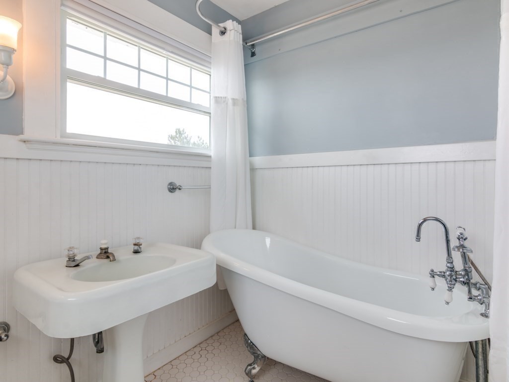 69 Atlantic Road Gloucester, MA 01930 - Photo 22 of 26