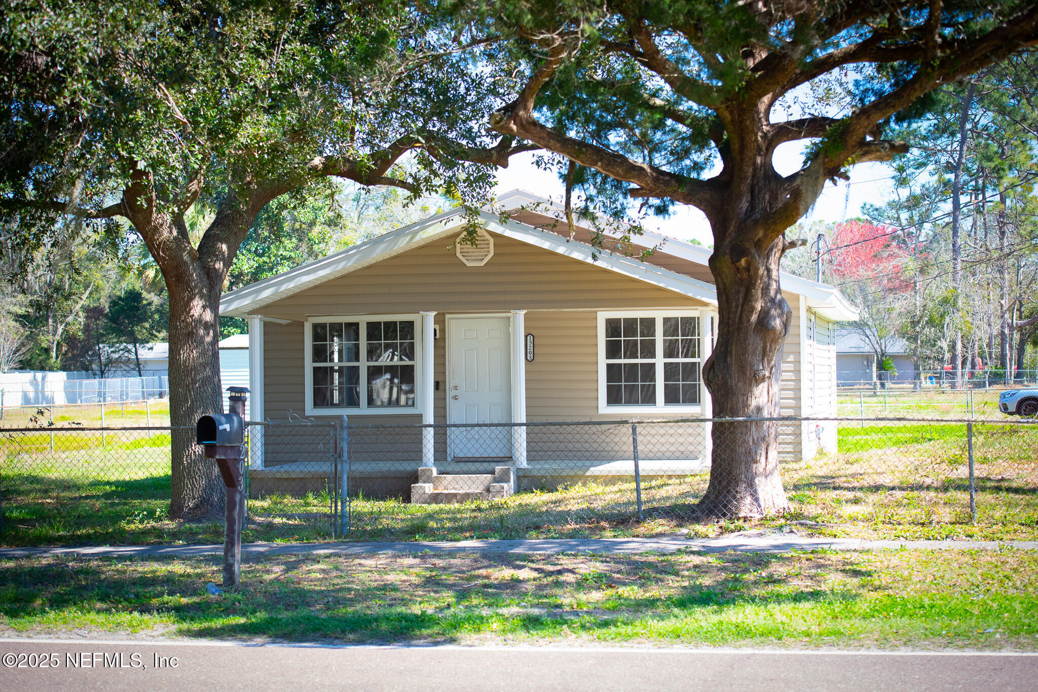 13203 Dunn Creek Road Jacksonville, FL 32218 - Photo 3 of 14 Front of home