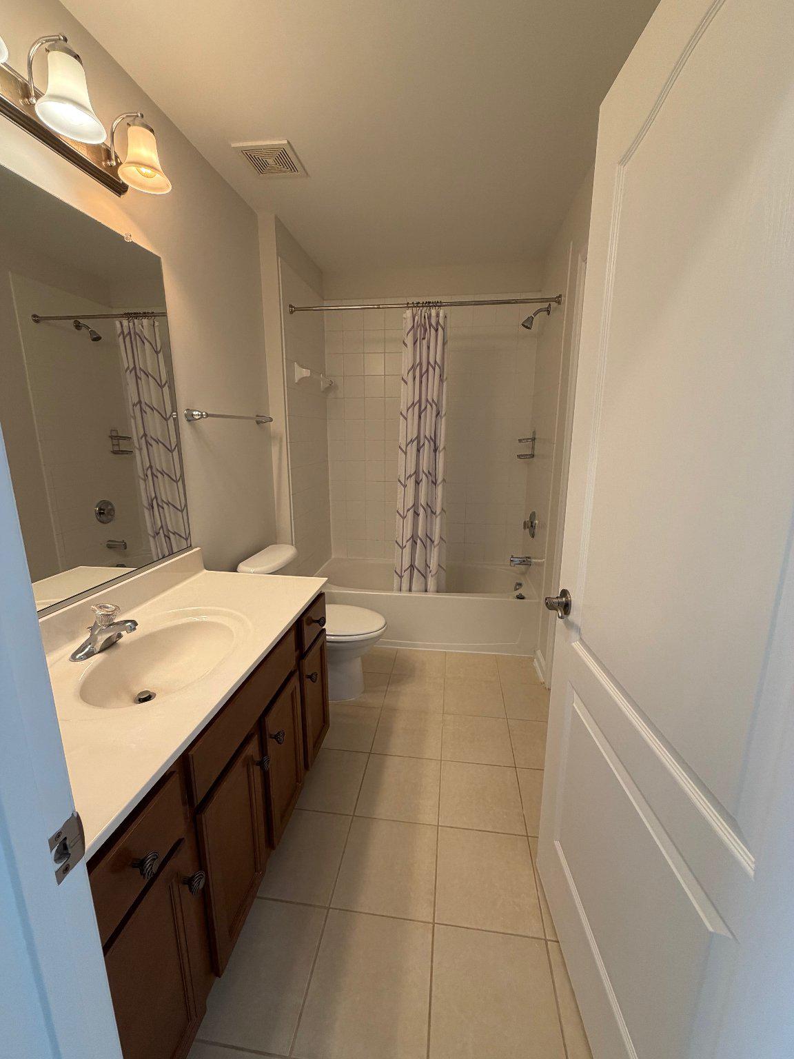 42724 Redpath Terrace Ashburn, VA 20147 - Photo 11 of 14 Upstairs hallway bathroom.