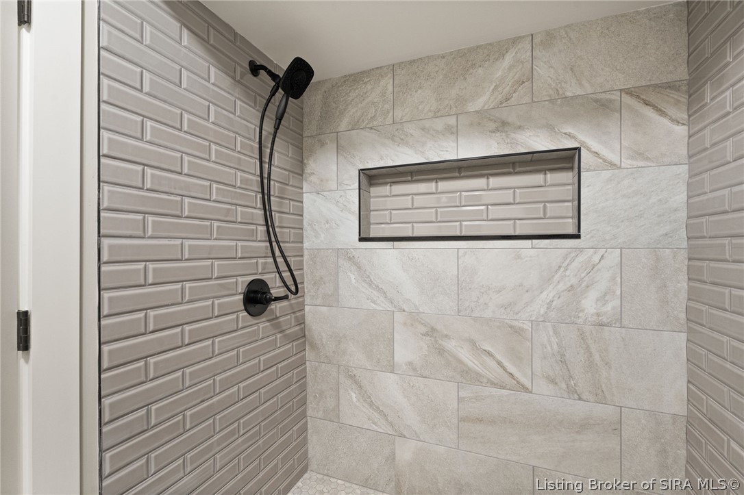 29723 Robin Road Pekin, IN 47165 - Photo 18 of 55 Gallery Image 18
