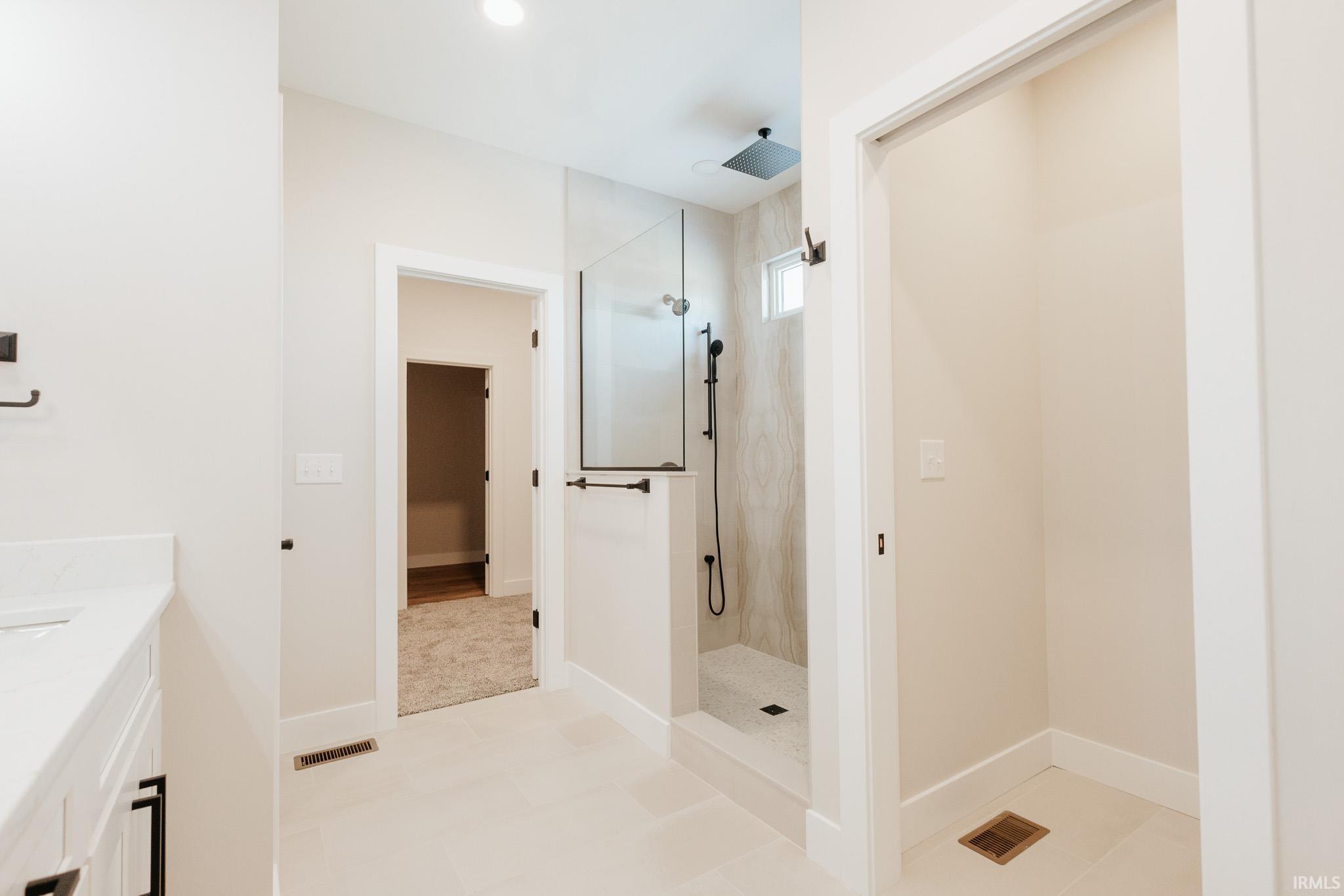 188001 Roscommon Road Evansville, IN 47725 - Photo 16 of 34