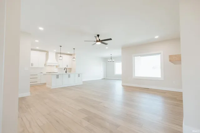 $449,900 | 18801 Roscommon Road, Evansville, IN 47725