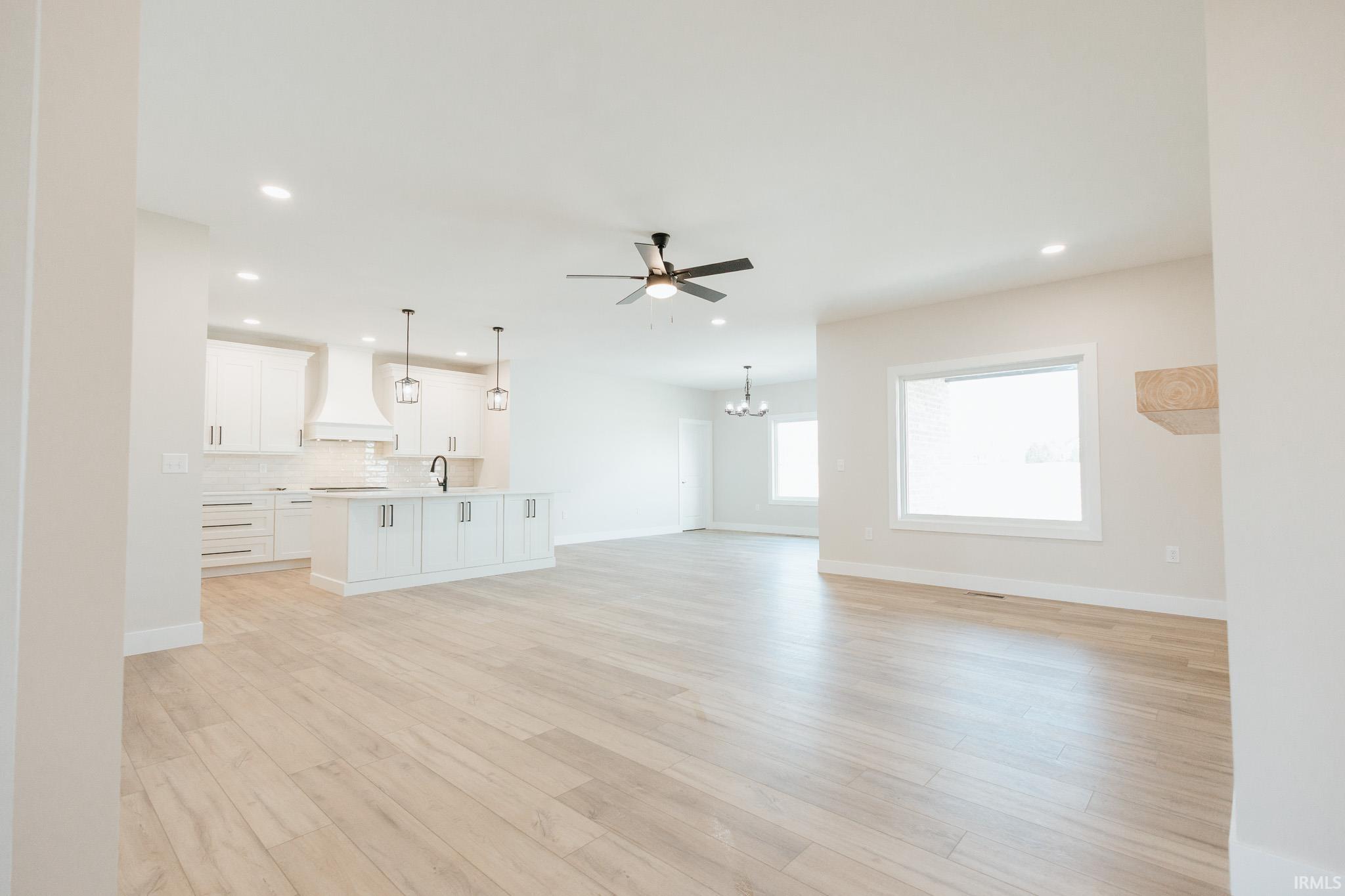 188001 Roscommon Road Evansville, IN 47725 - Photo 3 of 34