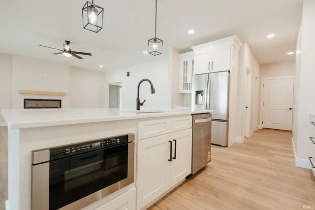 $449,900 | 188001 Roscommon Road, Evansville, IN 47725