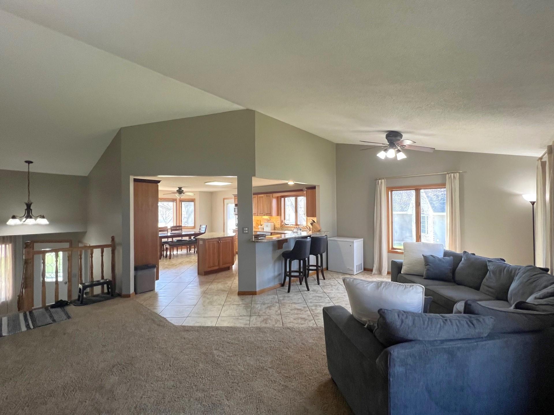 2210 9th Avenue Southeast Willmar, MN 56201 - Photo 11 of 41