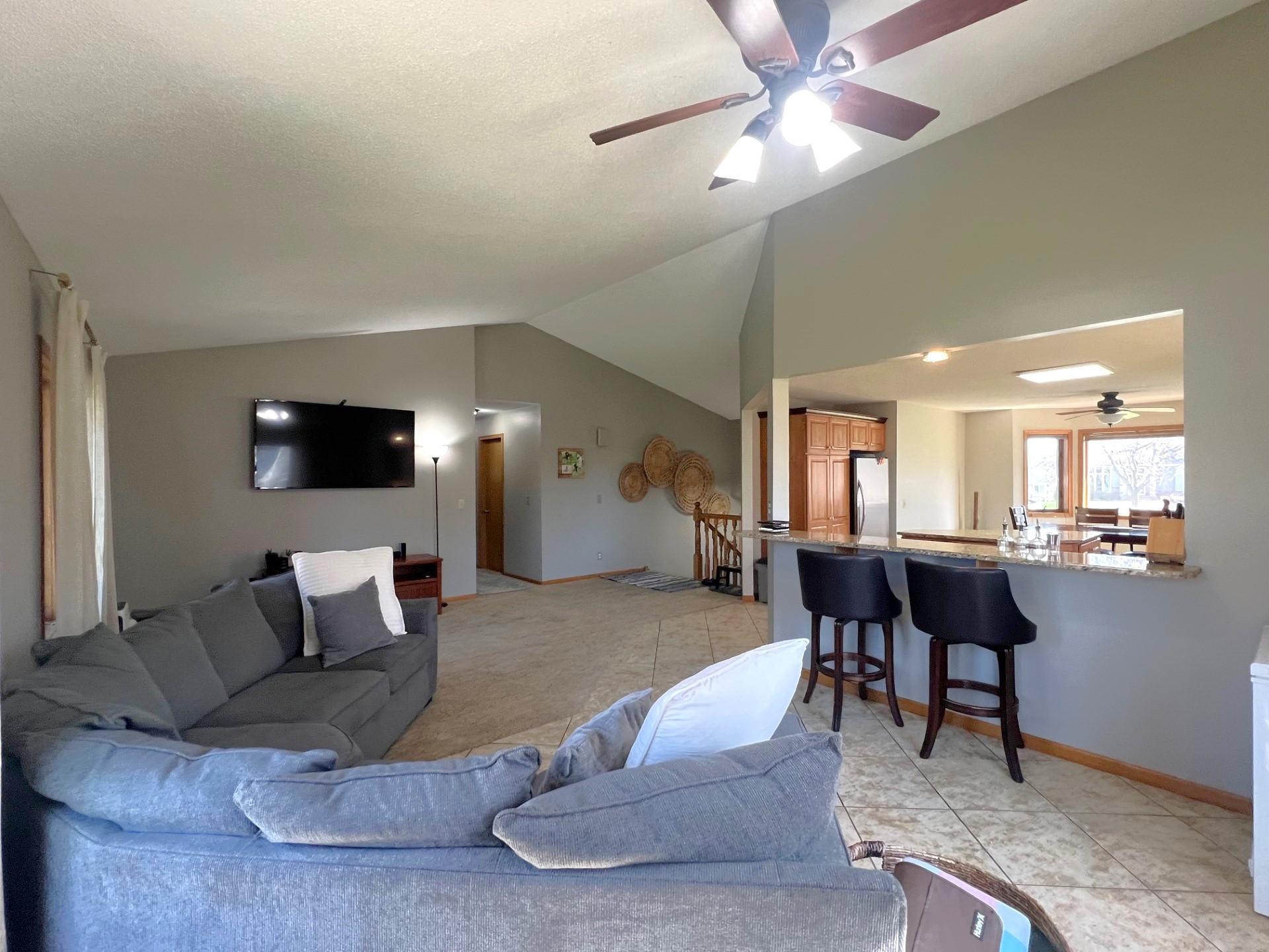 2210 9th Avenue Southeast Willmar, MN 56201 - Photo 12 of 41