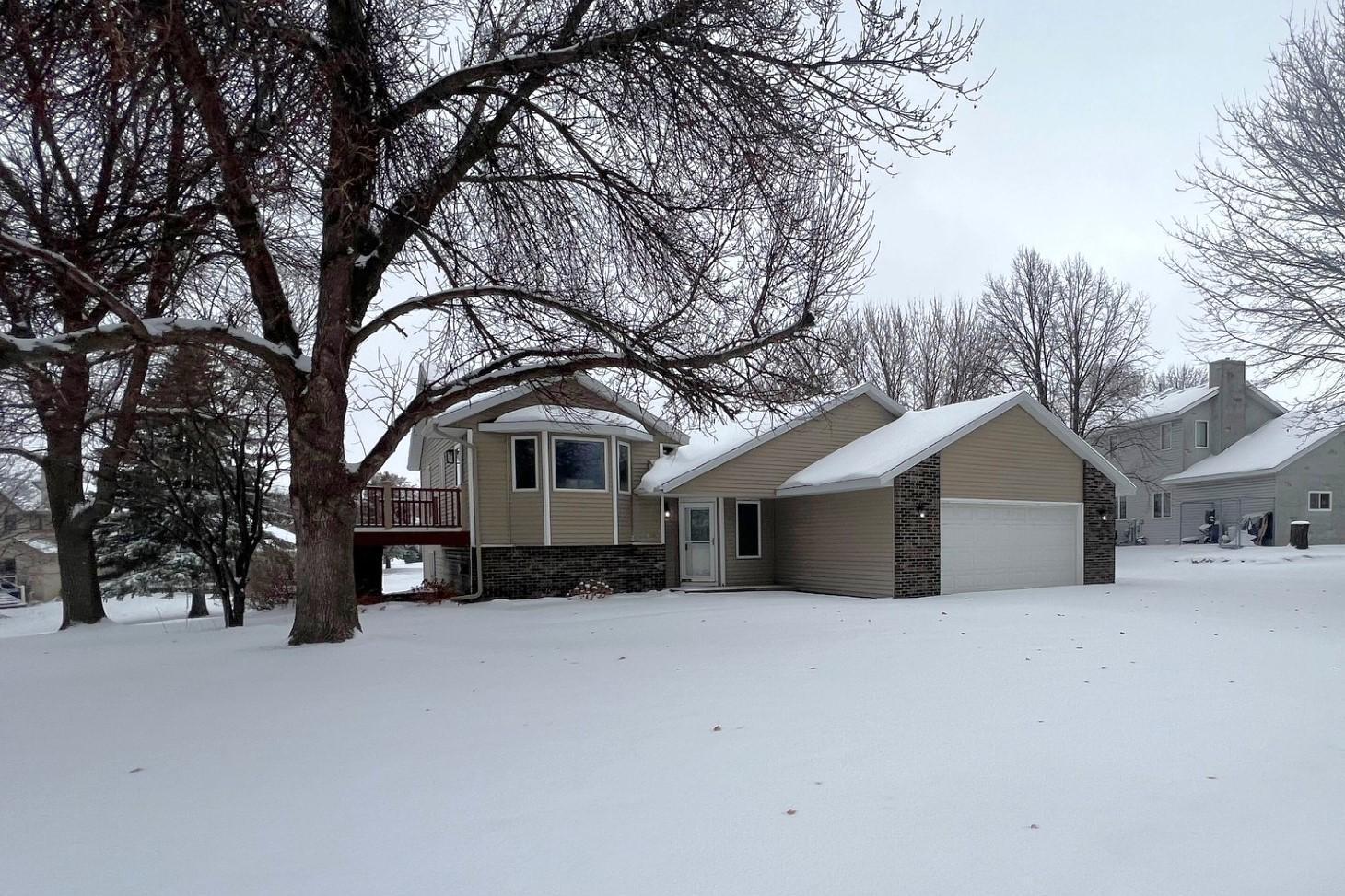 2210 9th Avenue Southeast Willmar, MN 56201 - Photo 2 of 41