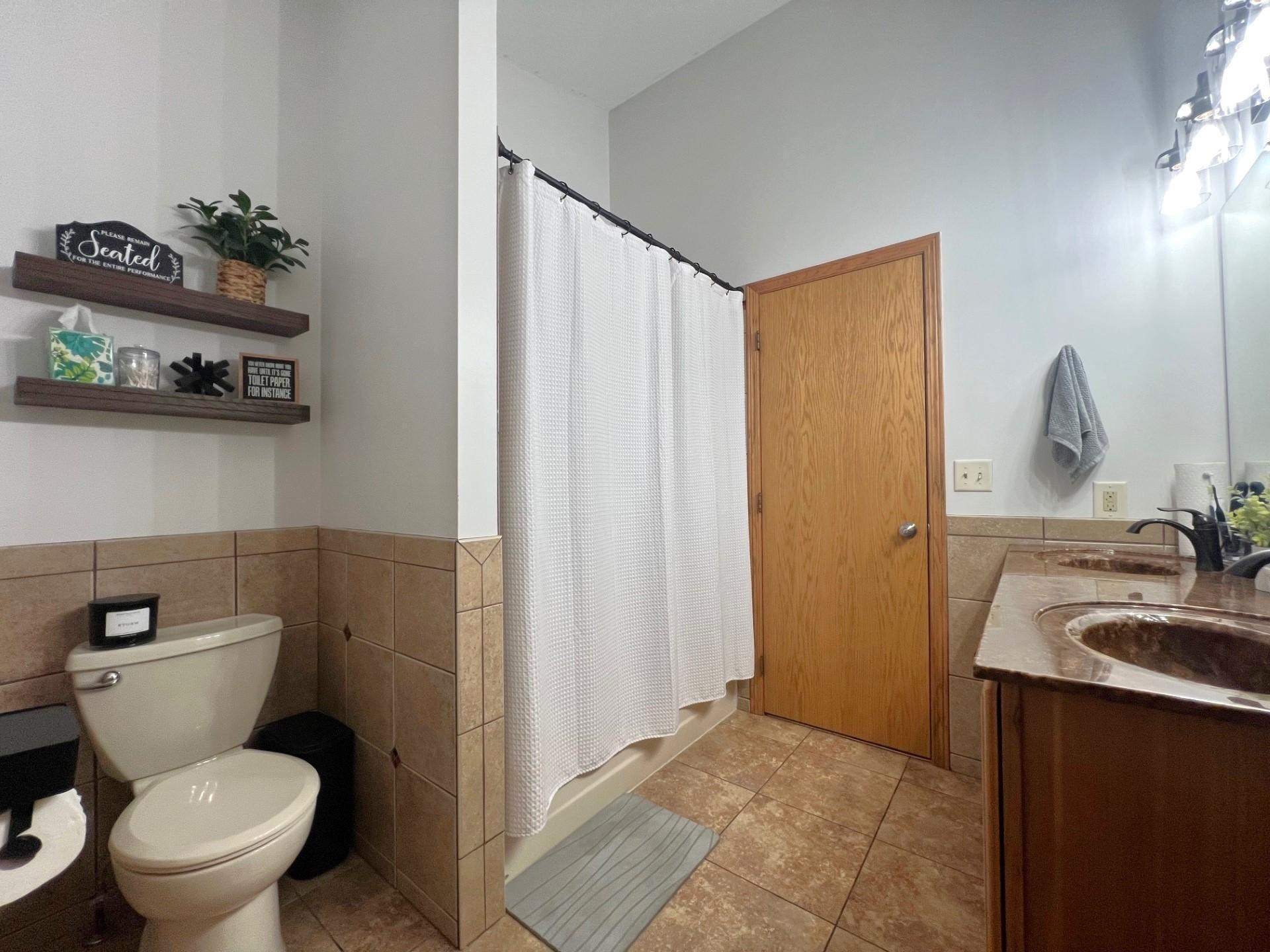 2210 9th Avenue Southeast Willmar, MN 56201 - Photo 21 of 41