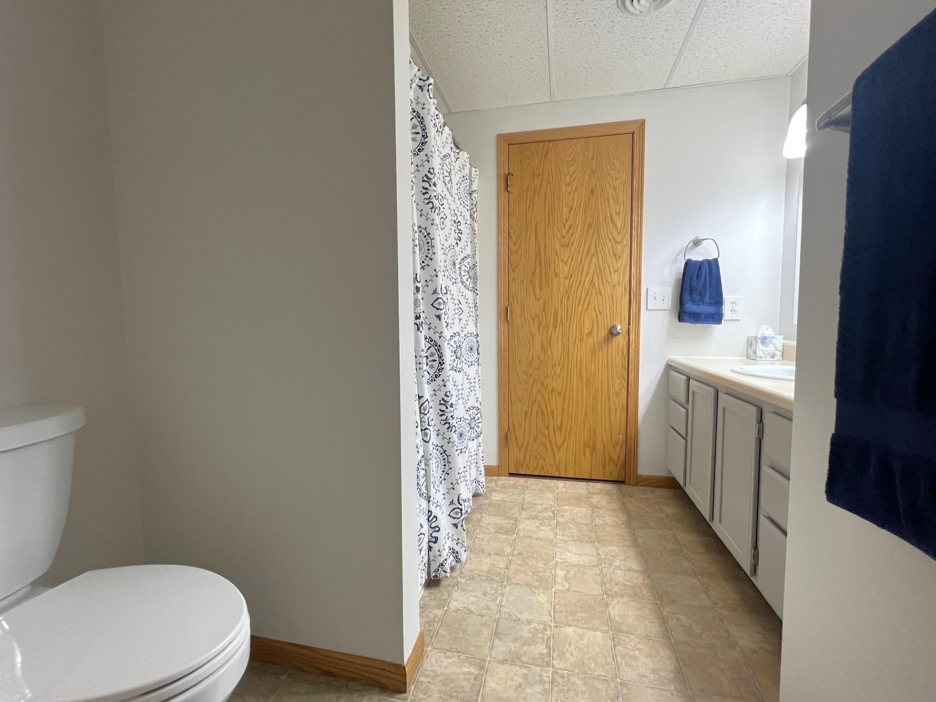 2210 9th Avenue Southeast Willmar, MN 56201 - Photo 28 of 41