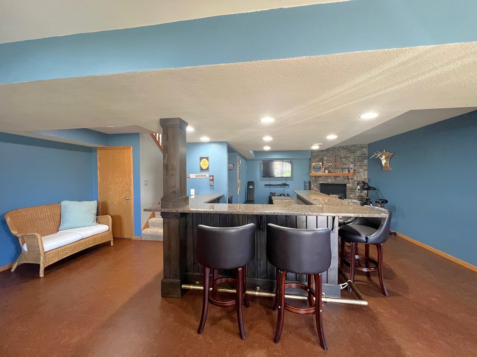 2210 9th Avenue Southeast Willmar, MN 56201 - Photo 33 of 41