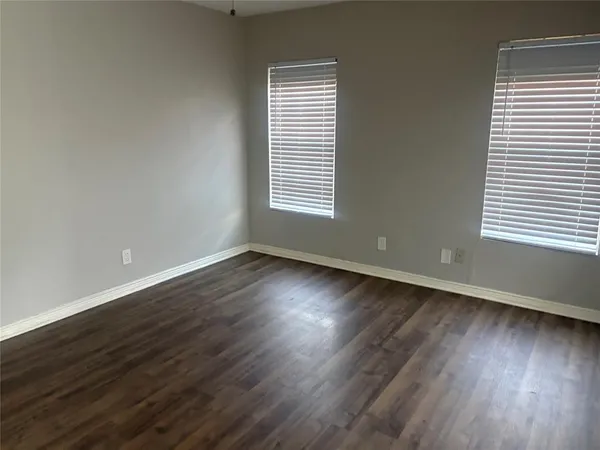 $1,900 | 5704 Hiett Court, Fort Worth, TX 76112