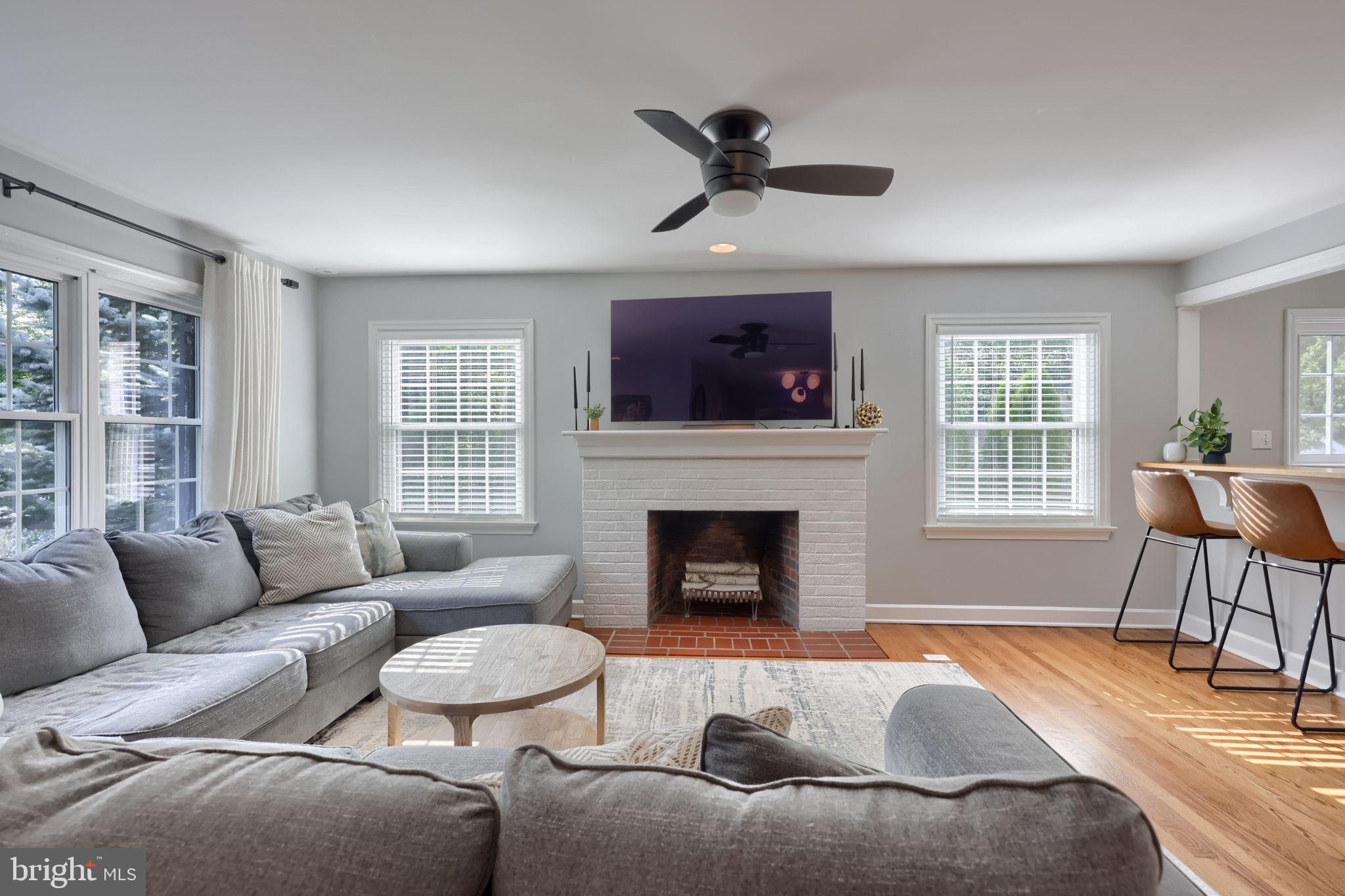 1306 Hillcrest Road Lancaster, PA 17603 - Photo 10 of 48