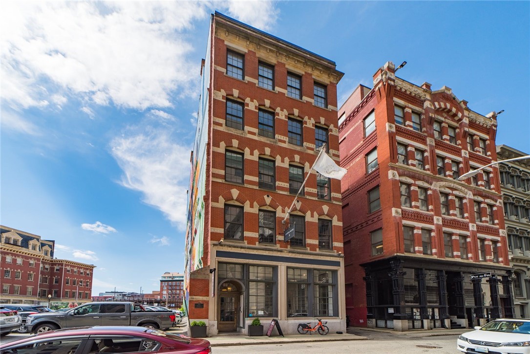32 Custom House Street, Unit 303 Providence, RI 02903 - Photo 1 of 27