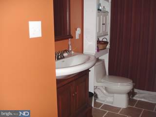 26 Chartwell Road West Grove, PA 19390 - Photo 5 of 6 Gallery Image 5