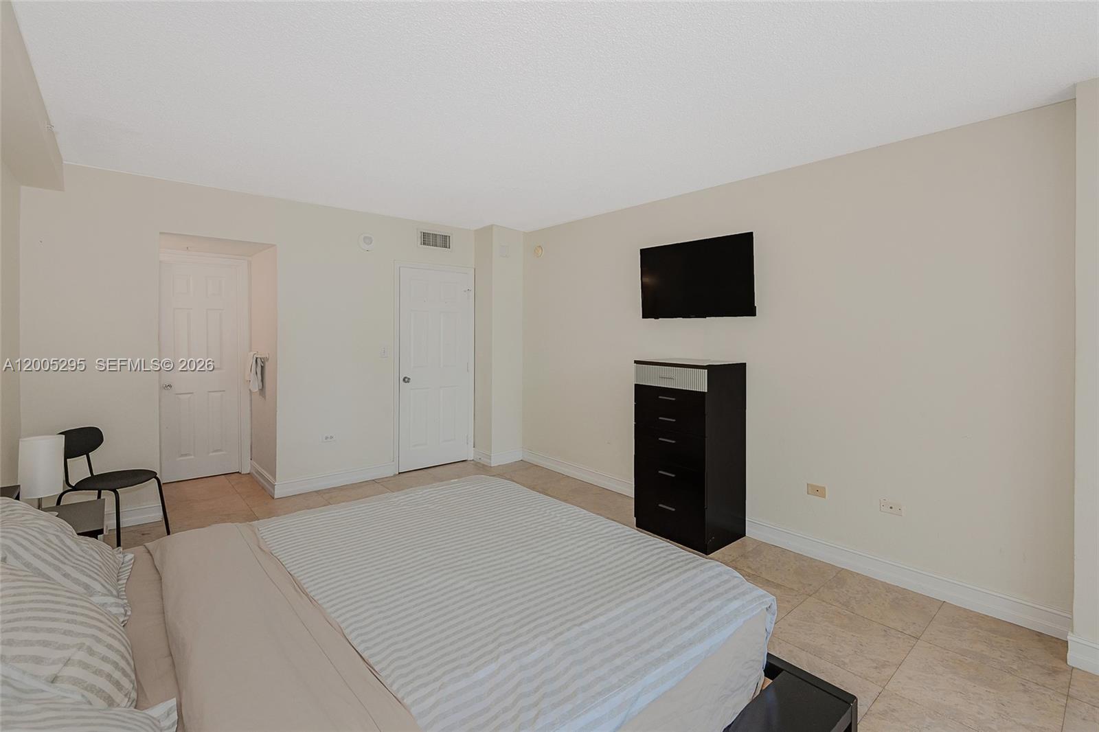 1500 Bay Road, Unit 116S Miami Beach, FL 33139 - Photo 25 of 32